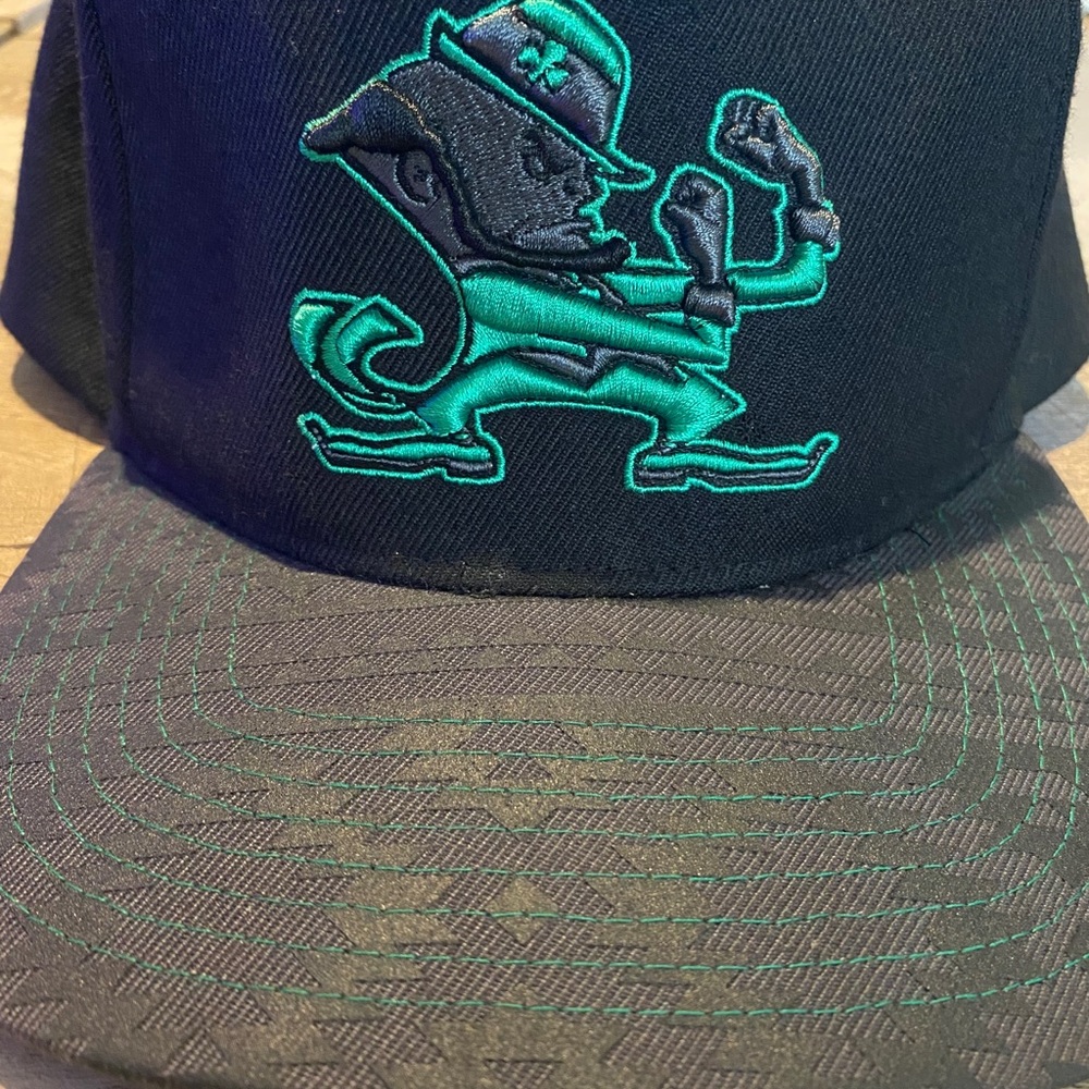 Notre Dame hat